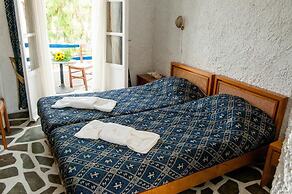 Manousos' Rooms