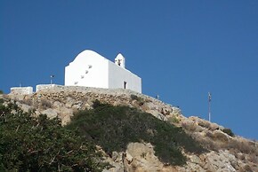 Manousos' Rooms