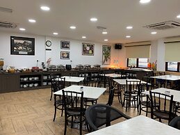Al-Afiah Hotel