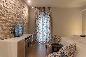 Alistos Hotel