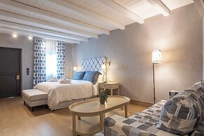 Alistos Hotel