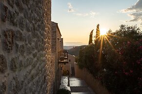 Alistos Hotel