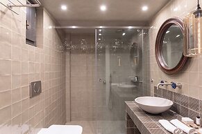 Alistos Hotel
