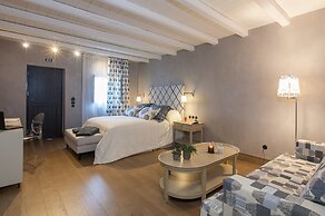 Alistos Hotel