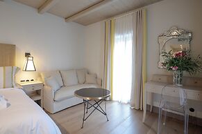 Alistos Hotel