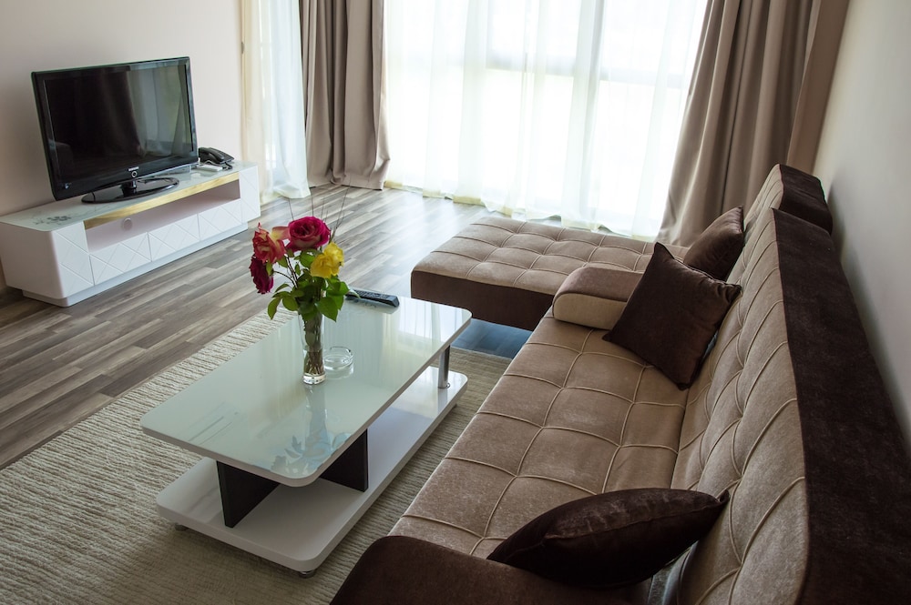 Long Beach Resort & Spa