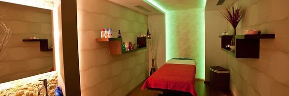 Fourway Hotel SPA & Restaurant