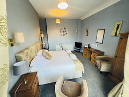 Homesly The George Hotel