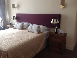 Homesly The George Hotel