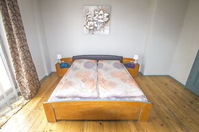 Popa Apartment