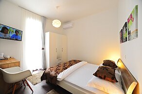 Valenti Rooms