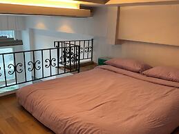 Travel House