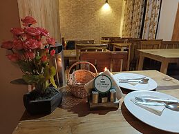 CS Shhandella Hotel