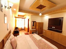 CS Shhandella Hotel