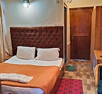 CS Shhandella Hotel
