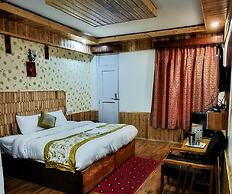 CS Shhandella Hotel