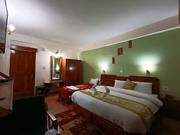 CS Shhandella Hotel