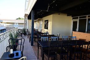 California Comfort and Suites