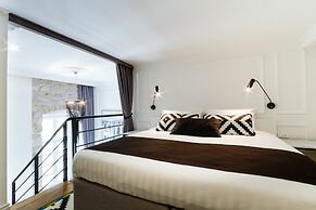 DeZign Apartments
