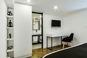 DeZign Apartments