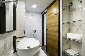 DeZign Apartments