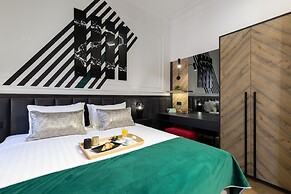 DeZign Apartments