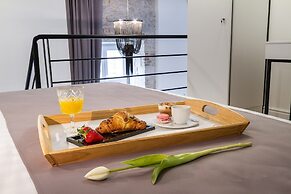 DeZign Apartments