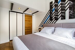 DeZign Apartments