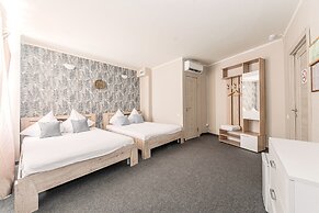 Khalva Hotel