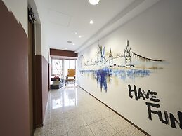 Hotel Toms