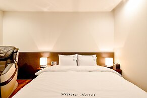 BLANC Business Hotel