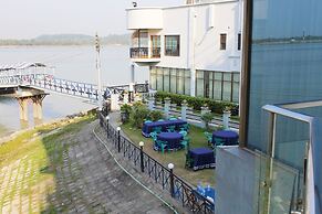 Brisa Marina CBC Resort