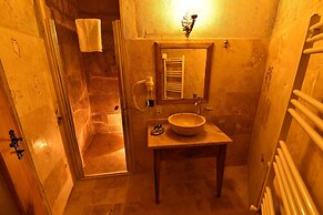 Mosaic Cave Hotel