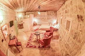 Mosaic Cave Hotel
