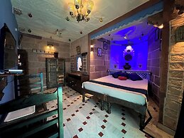 Raj Mandir Boutique Home Stay