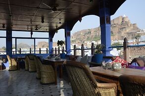 Raj Mandir Boutique Home Stay