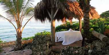 Family Oriented - Private Beach & Horse Stables - Ocean, Pool, & Hot T