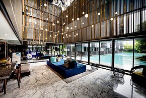The Deck Patong