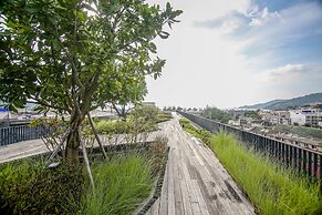 The Deck Patong