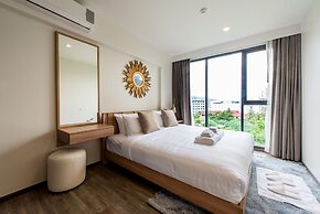 The Deck Patong
