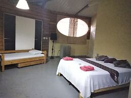 Tuanis B&B Tamarindo