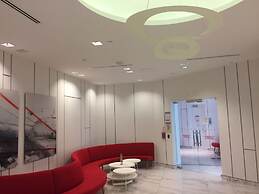 iHost Suites
