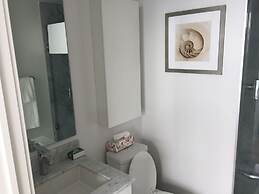 iHost Suites