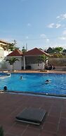 Phu Cuong Beach Hotel