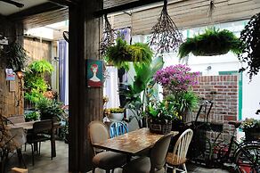 Peking Station Hostel