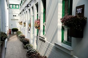 Peking Station Hostel