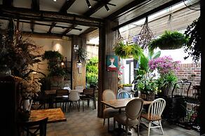 Peking Station Hostel
