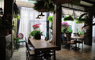 Peking Station Hostel