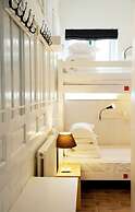 Peking Station Hostel