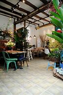 Peking Station Hostel